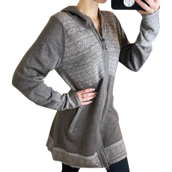 Athleta Sweaters - Athleta Kingsbury Taupe wool blend long sweater / coat full zip front Gorpcore